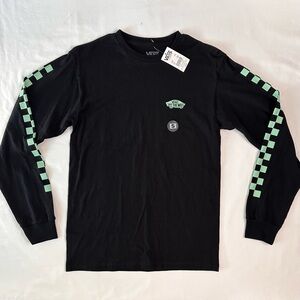 NWT Vans Black and Green Men's Long Sleeved Shirt Size S